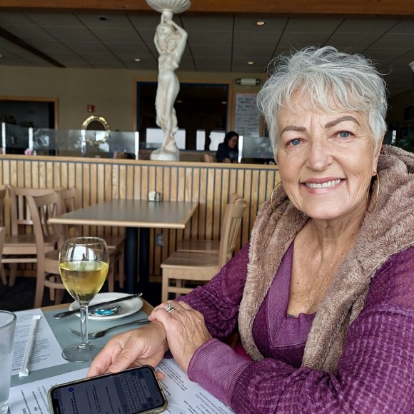 Welcome to my closet! - Picture 1 of 1